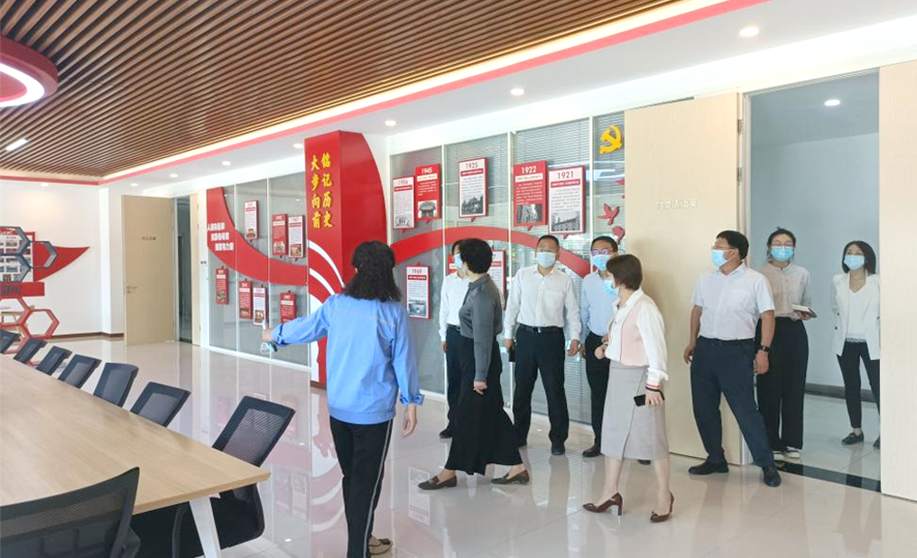 西安市委副书记赵璟一行调研高陵尊龙凯时人生就是搏工业园